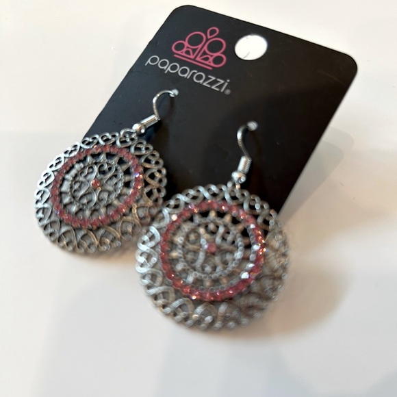 Earrings - Picture 1 of 2